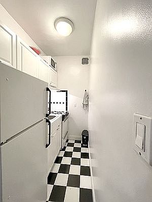 1st image of 151 W 76th St #4B