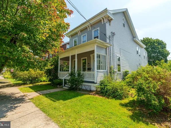 640 N 2nd St, Lykens, PA 17048
