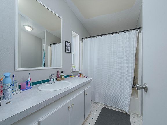 5th image of 13379 SW Cinder Dr