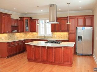 549 Ryerson Ave, Wood Ridge, NJ 07075