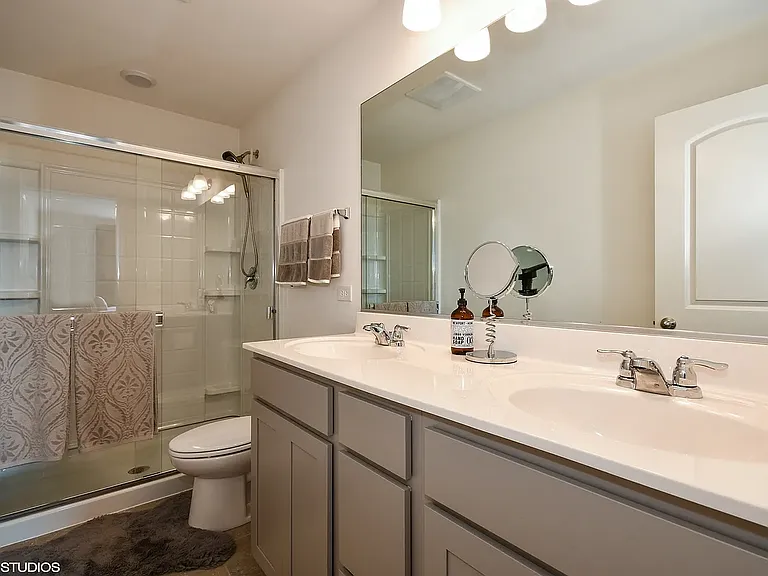 906 Bradford Dr — Photo 11