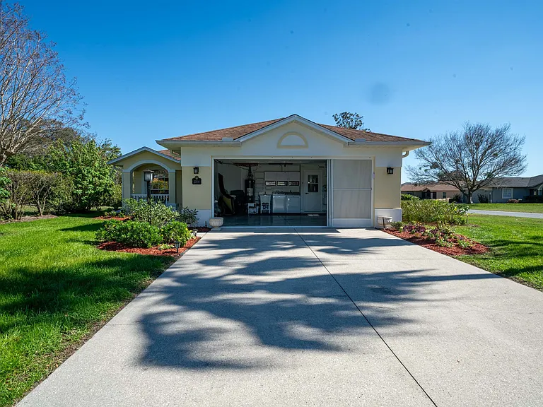 2209 N Brentwood Cir — Photo 22