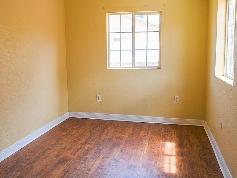 8326 Verde Cir — Photo 11