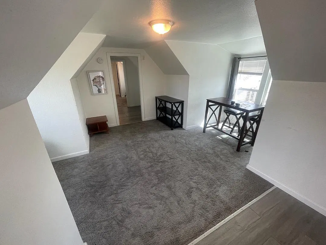 1 bed, 500 sqft, $1,350 — Photo 3