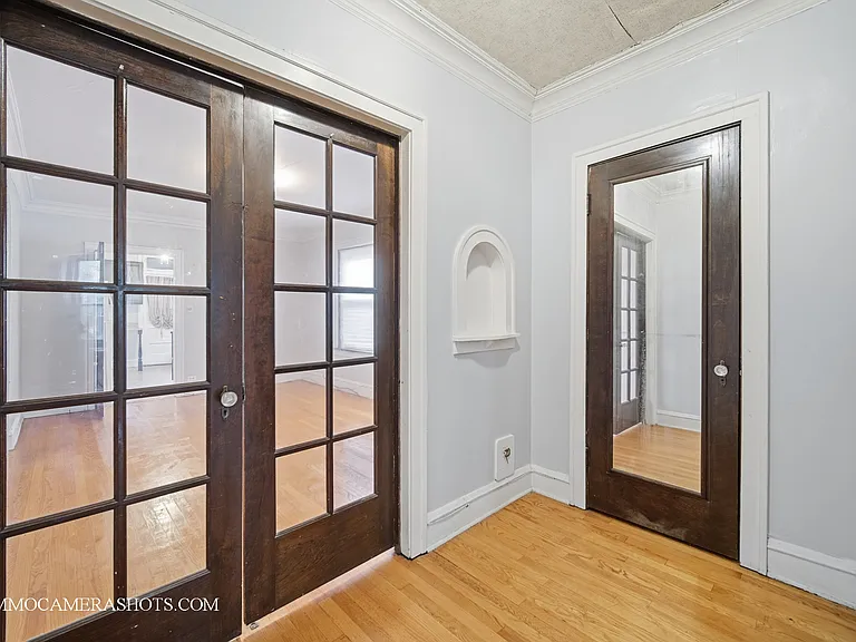 2045 W Farragut Ave #3 — Photo 20