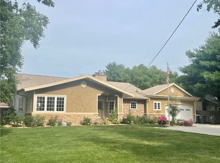 3710 Fleur Dr, Des Moines, IA 50321