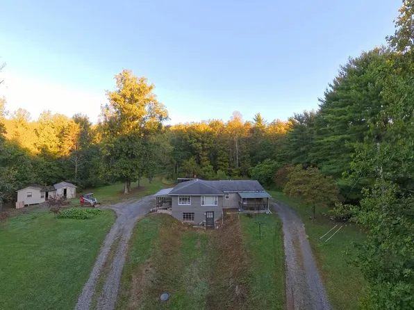 410 Buckwheat Rd, Millerstown, PA 17062