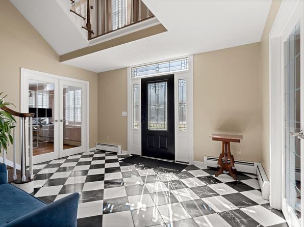 17 Mendelssohn Drive, Hollis, NH 03049