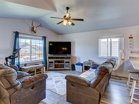 4th image of 2509 Sun Ave