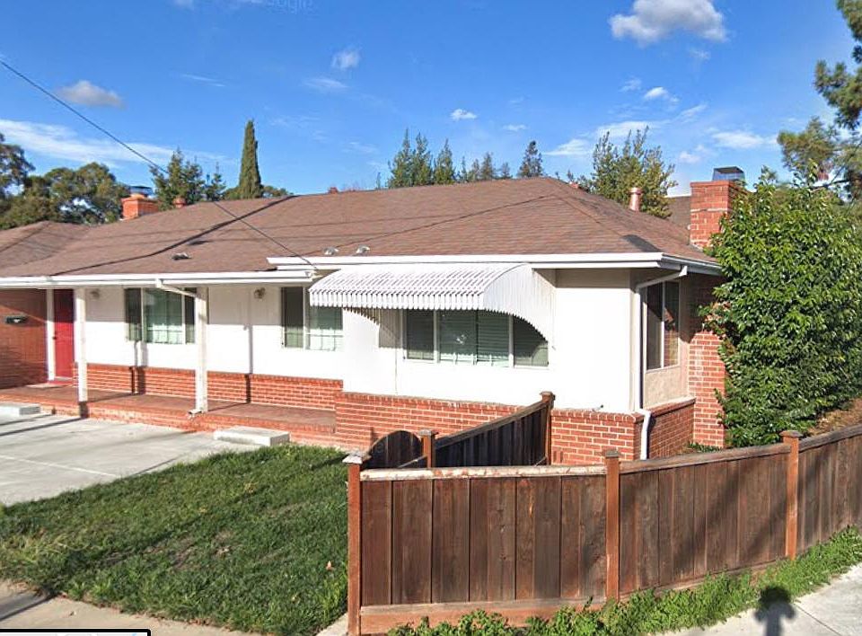 1st image of 22598 Norwood Dr