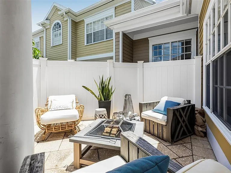 313 Inner Harbour Cir — Photo 37