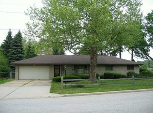 2039 Southernview Dr, South Bend, IN