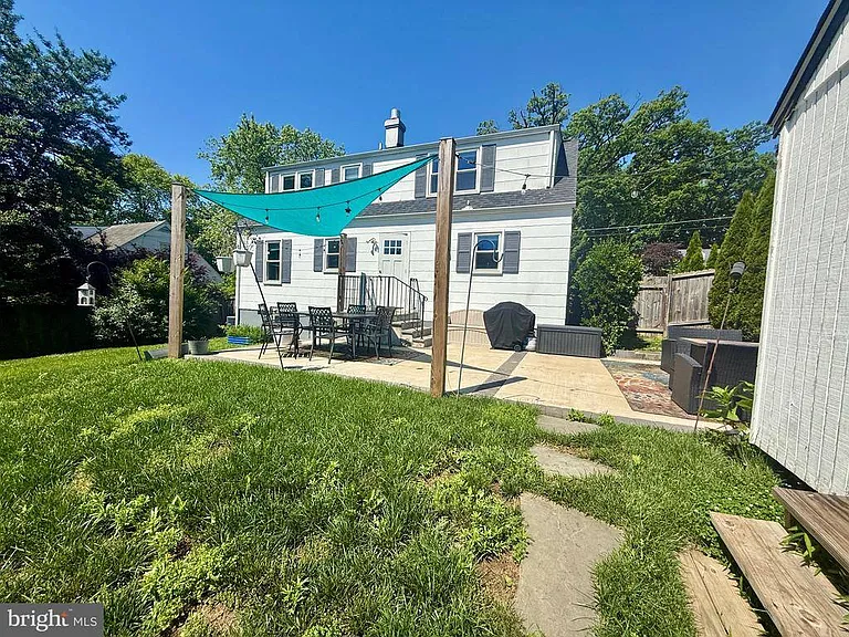 2903 Oak Knoll Dr — Photo 4