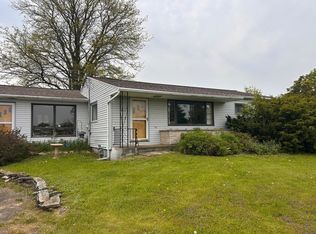 200 County Rd W, Mount Calvary, WI 53057