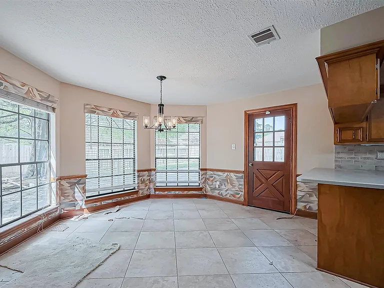18307 Champion Forest Dr — Photo 7