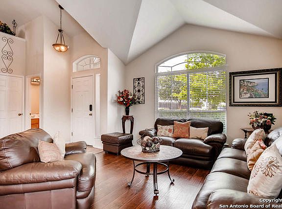 4th image of 10702 Buckskin Way