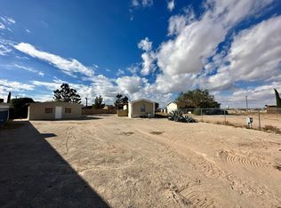 505 Ricky Zelt Dr, El Paso, TX 79928