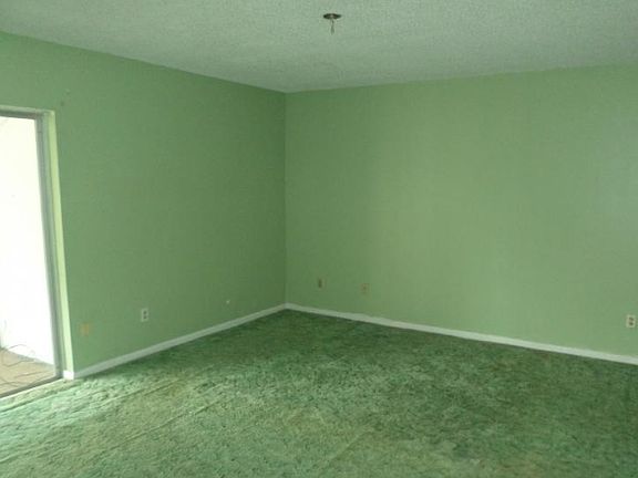 5th image of 3932 Anthony Ln