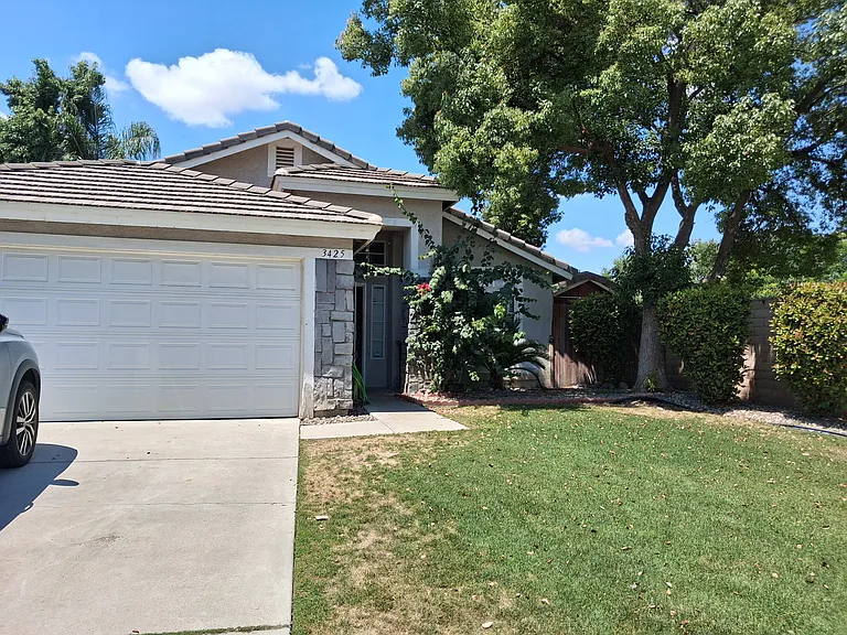 3425 Starside Dr — Photo 1