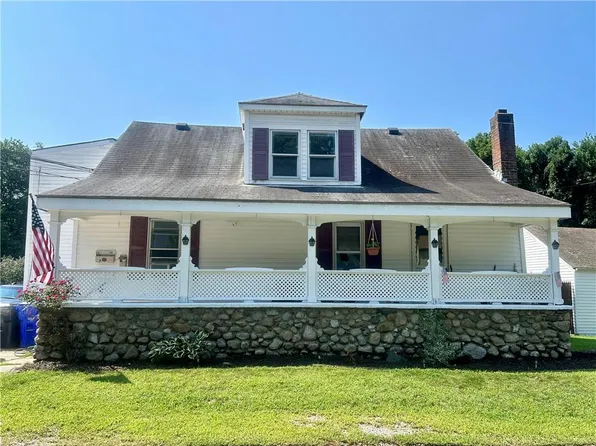 14 Atlantic Ave, North Providence, RI 02904