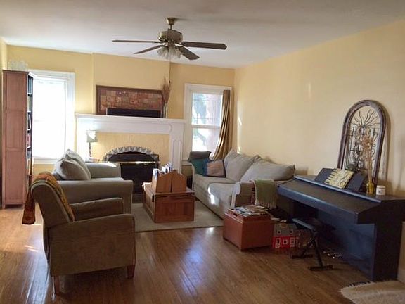 3rd image of 1318 Cincinnati Ave