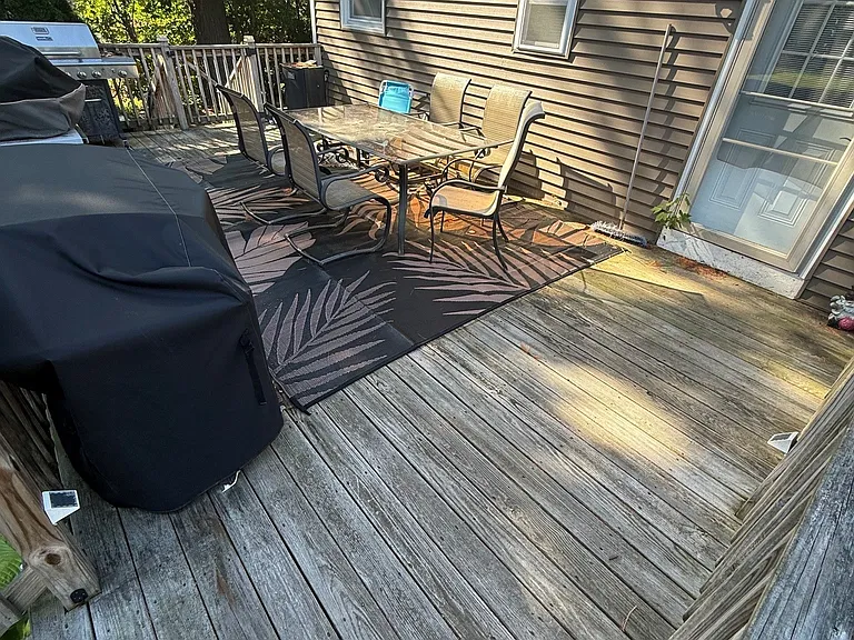 24 Lexington St — Photo 3