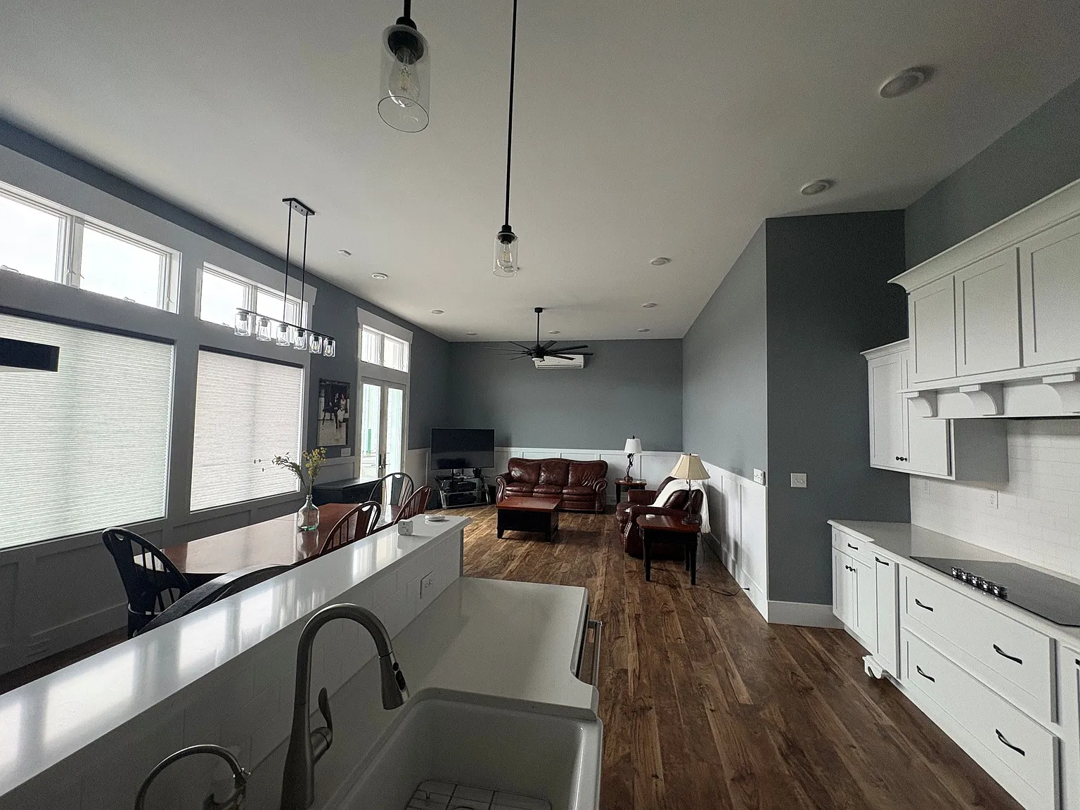 1 bed, 900 sqft, $2,000 — Photo 1