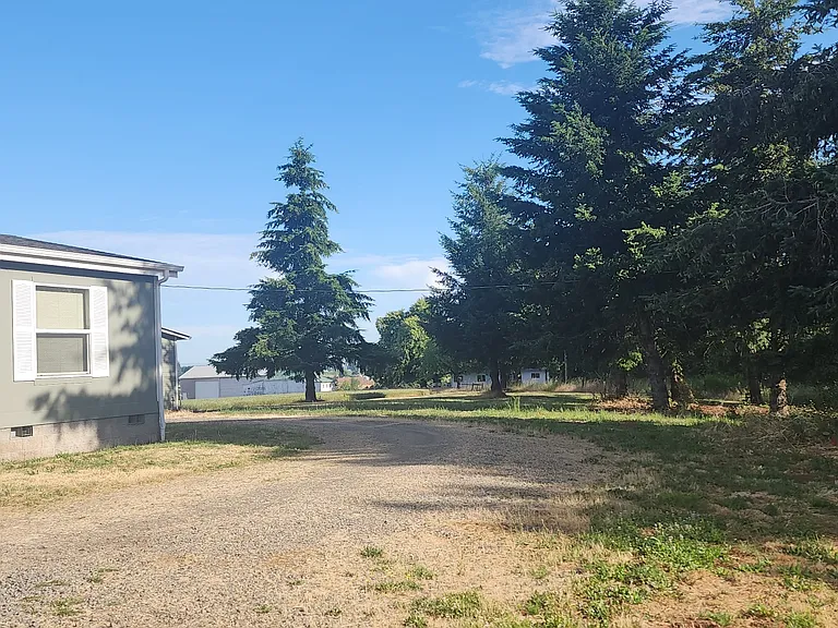 12262 Kaufman Rd NE — Photo 2