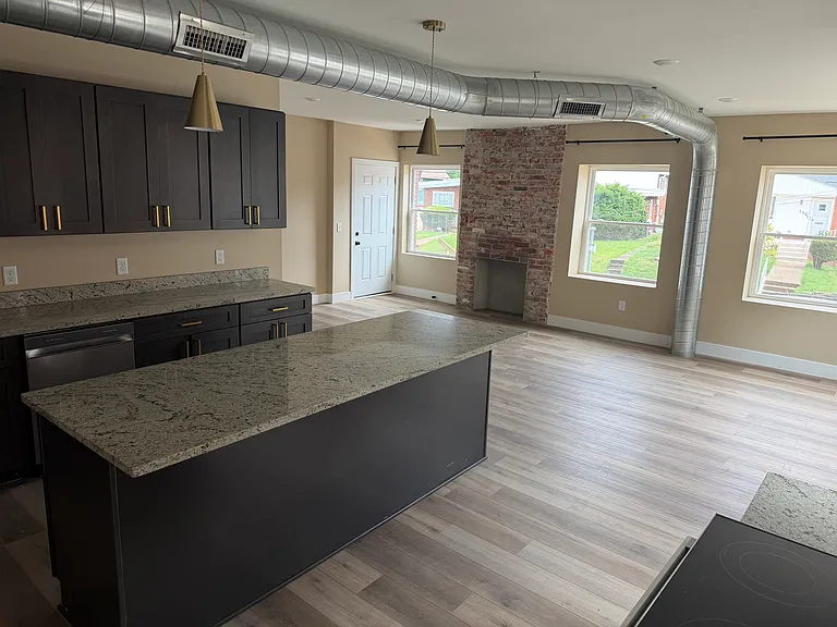 111 N Dallas Ave #4 — Photo 1