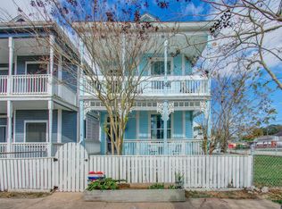 3304 Avenue Q, Galveston, TX 77550