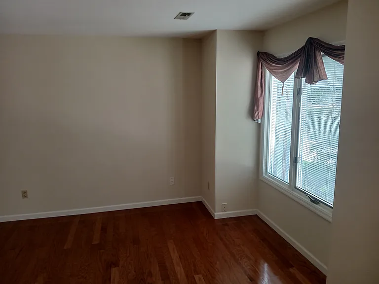 1614 Forest Hills Dr — Photo 16