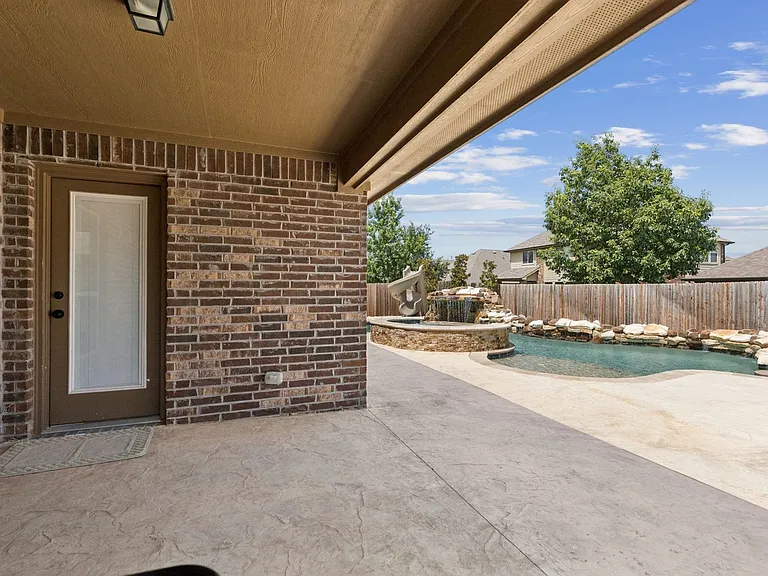 512 Eastbrook Dr — Photo 30