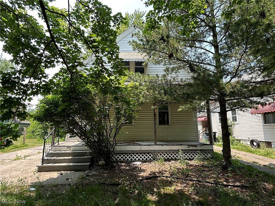 1st image of 3694 E 61st St