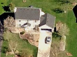 60562 Lamplighter Dr, New Hudson, MI