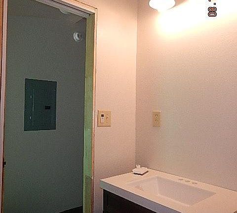 bathroom to hall
