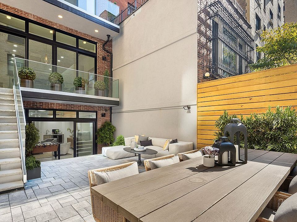1st image of 256 W 75th St Unit Townhouse