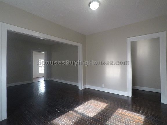 5th image of 1521 N Ewing St