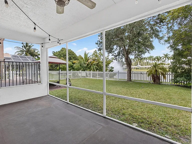 1204 Oakwater Dr — Photo 53