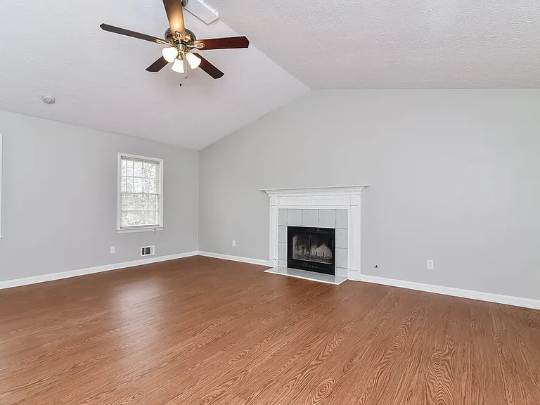 490 Radio Ct — Photo 6