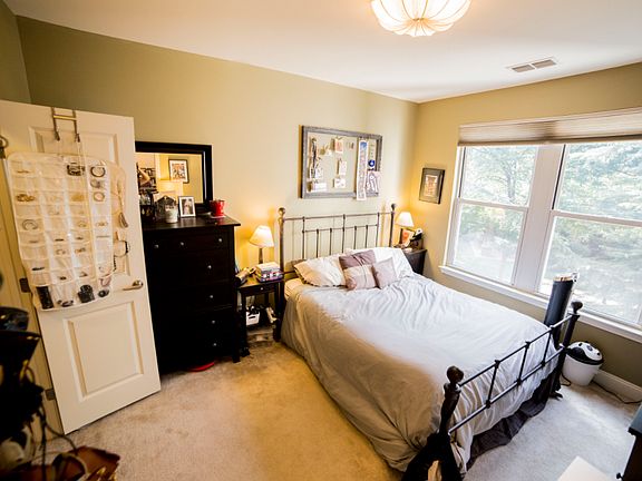 Space enough for king sized bed and dressers