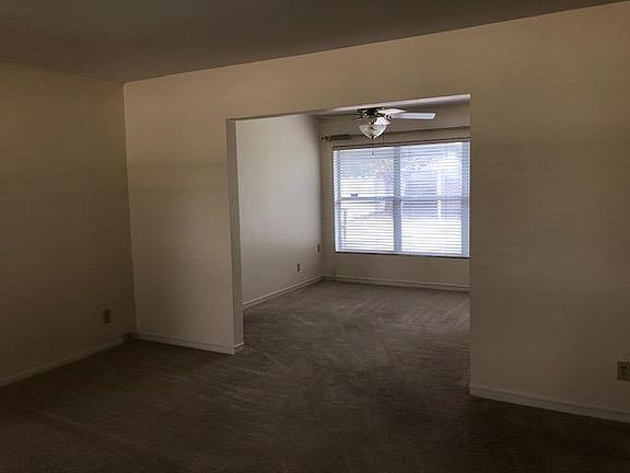 2nd image of 1612 Campbell Ave