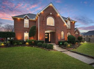 6834 Cedar Point Dr, Pasadena, TX 77505