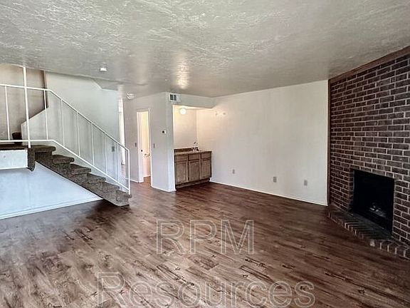 3rd image of 1341 Eastgate Dr