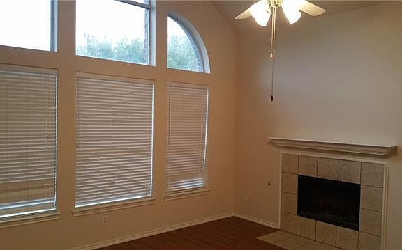 5th image of 4808 Gloucester Dr