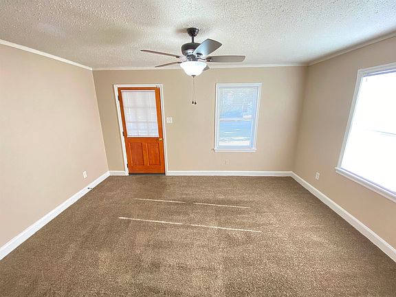 4th image of 3151 Highland Park Pl