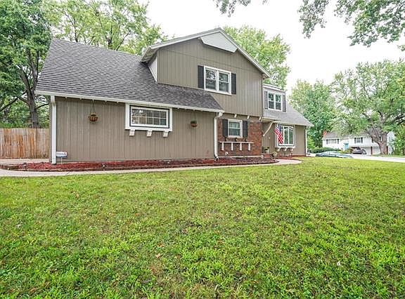 3rd image of 6833 NW Park Plaza Dr