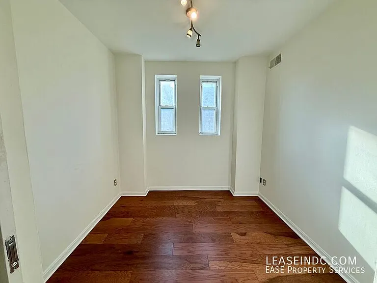 1133 13th St NW #605 — Photo 11