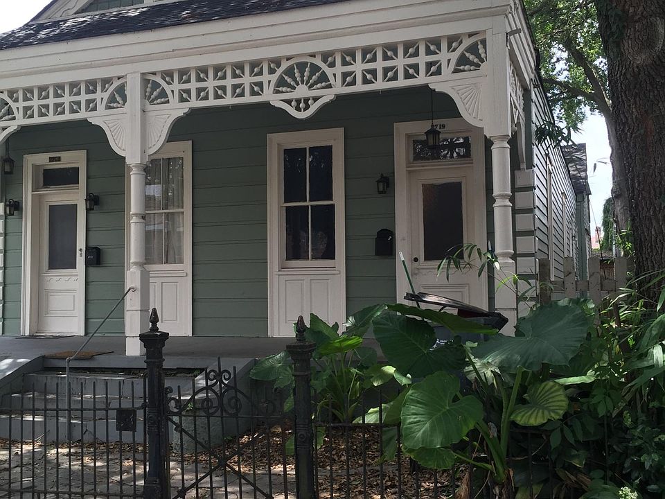 1st image of 2721 Carondelet St