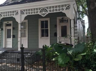 2721 Carondelet St, New Orleans, LA 70130