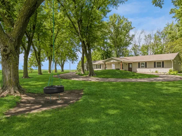 19052 590th Ave, Nevada, IA 50201
